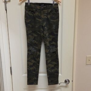 Judy Blue Camouflage Jeans